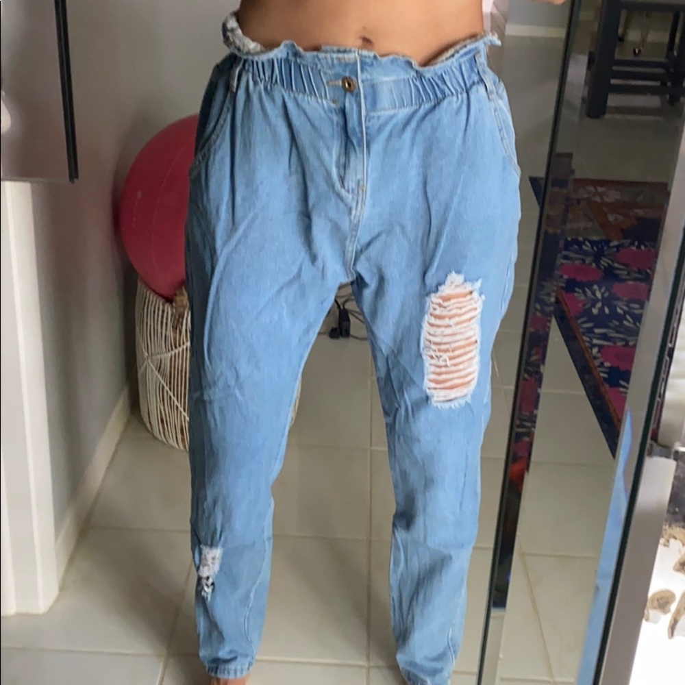 High Waist Ripped Jeans